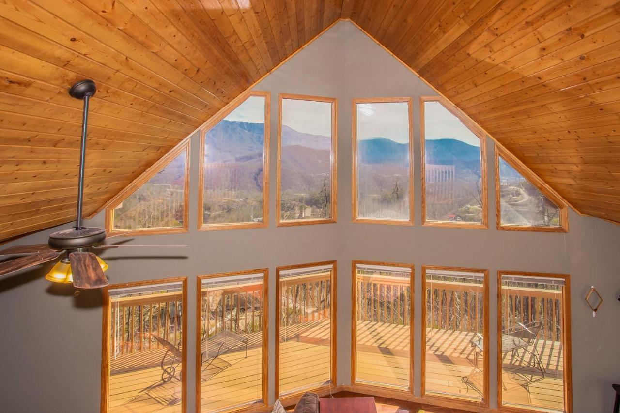Her Majesty'S Way, Awesome Mtn Views, 1089 Free Tickets Each Paid Day, Dollywood And More แกตลิงเบิร์ก ภายนอก รูปภาพ