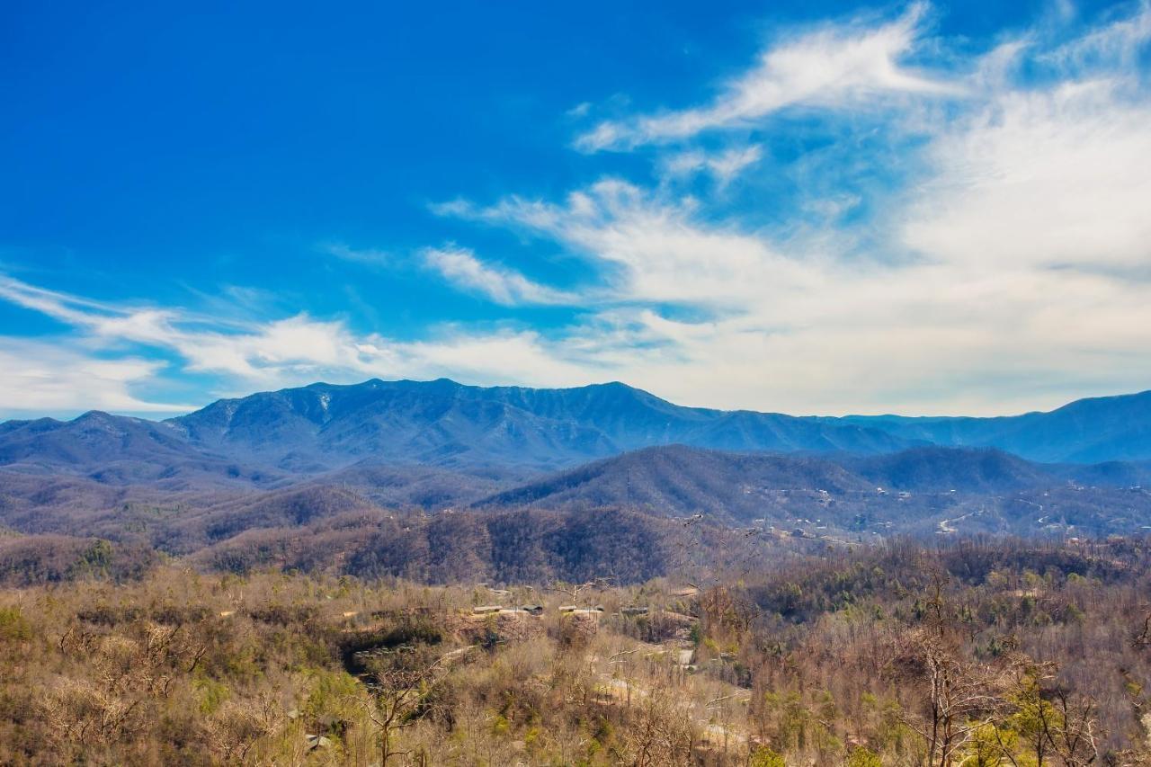 Her Majesty'S Way, Awesome Mtn Views, 1089 Free Tickets Each Paid Day, Dollywood And More แกตลิงเบิร์ก ภายนอก รูปภาพ